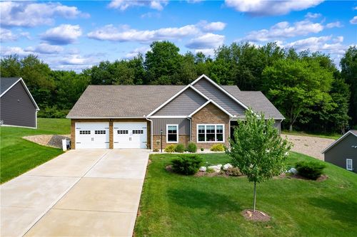 2236 Shannon Mills Dr, Renfrew, PA, 16053-9541 | Card Image