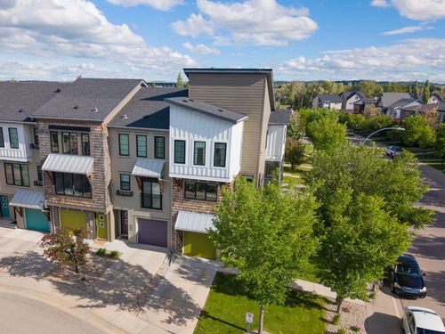 102 Walden Cir Se, Calgary, AB, T2X0Y4 | Card Image