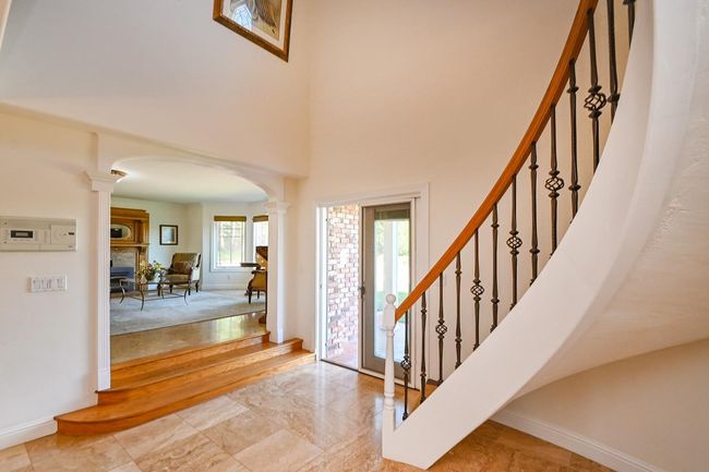 From kitchen looking toward the living room. | Image 27