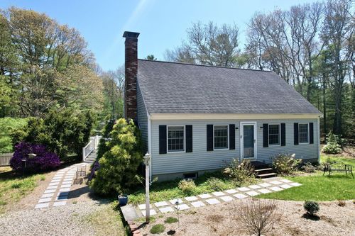 8 Ruth Ter, East Falmouth, MA, 02536-7744 | Card Image