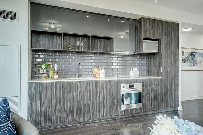 1102 - 52 Forest Manor Rd, Condo with 2 bedrooms, 2 bathrooms and 1 parking in North York ON | Image 17