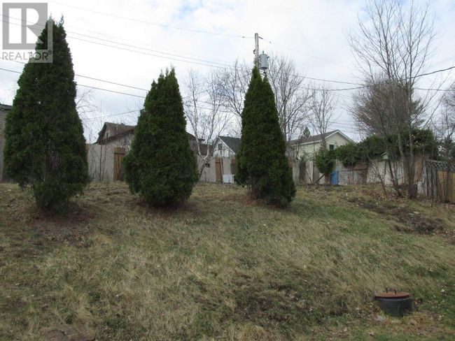 11 Birch Rd, Home with 3 bedrooms, 2 bathrooms and null parking in Elliot Lake ON | Image 29