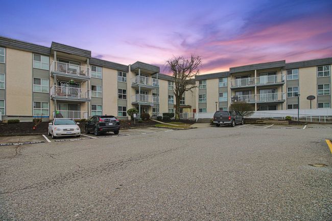 306 - 32870 George Ferguson Way, Condo with 3 bedrooms, 1 bathrooms and 1 parking in Abbotsford BC | Image 1