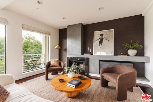 301-812 N Croft Avenue, West Hollywood, CA, 90069 | Card Image