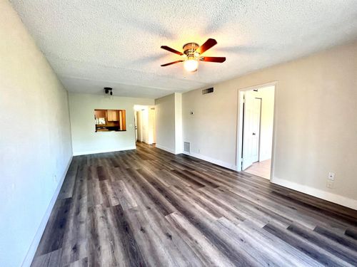 apt-302-120 Sparrow Dr, Royal Palm Beach, FL, 33411-1622 | Card Image