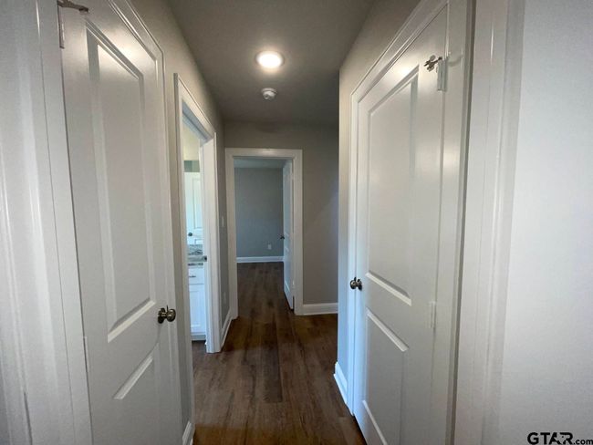 10008 Dayspring Dr, House other with 3 bedrooms, 2 bathrooms and null parking in Flint TX | Image 8