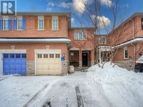 2479 Newcastle Crescent, Oakville (West Oak Trails), ON, L6M4P3 | Card Image