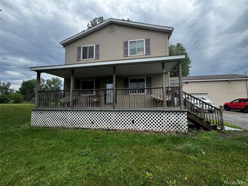 2951 N Huron Rd, Pinconning, MI, 48650-9489 | Card Image