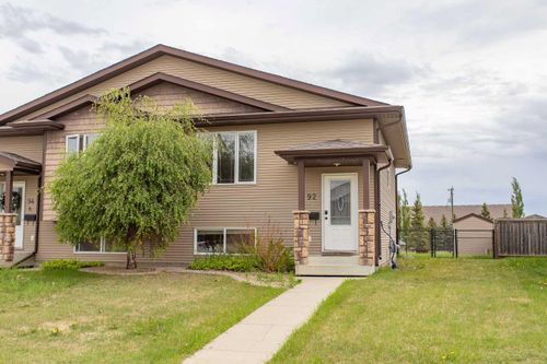 92 Iron Wolf Blvd, Lacombe, AB, T4L0C7 | Card Image