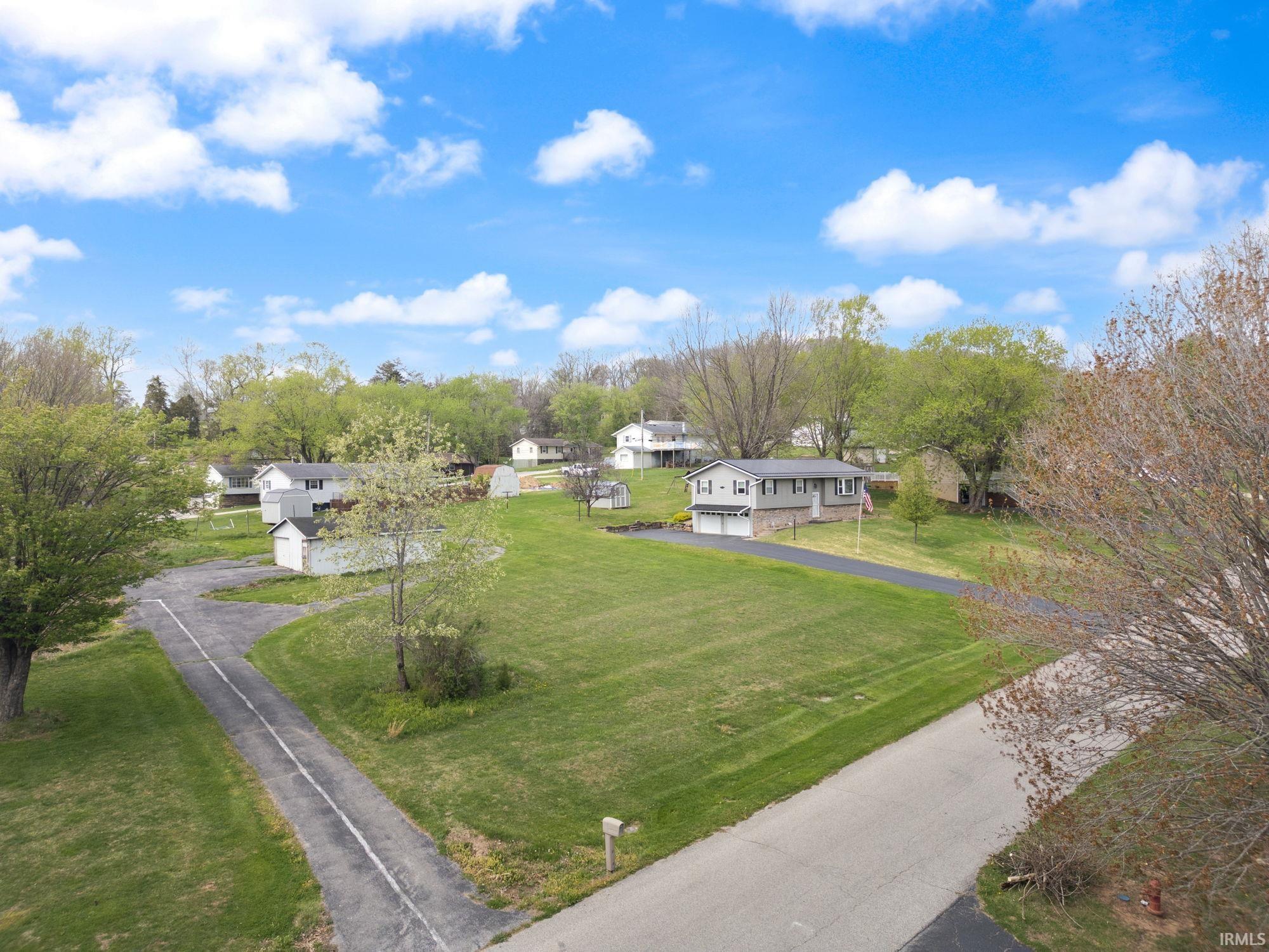 Land in Paoli 2
