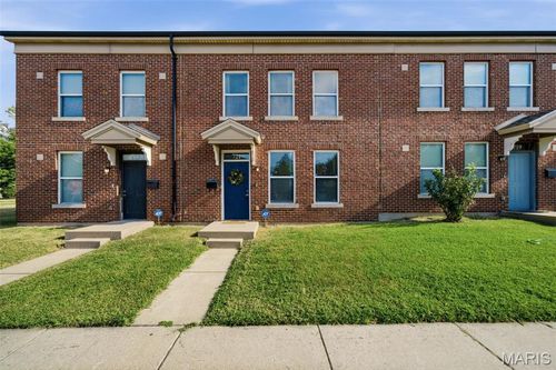 721 Dickson St, Saint Louis, MO, 63106-4535 | Card Image