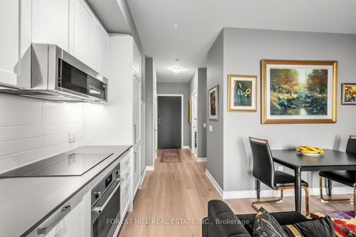 703-250 Lawrence Ave W, Toronto, ON, M5M1B2 | Card Image