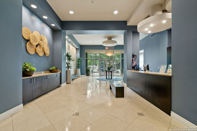 APT-310 - 215 Center St, Condo with 3 bedrooms, 3 bathrooms and null parking in San Antonio TX | Image 36