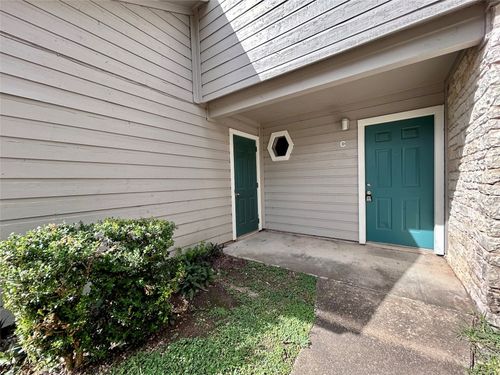 apt-c-8905 Schick Rd, Austin, TX, 78729-5477 | Card Image