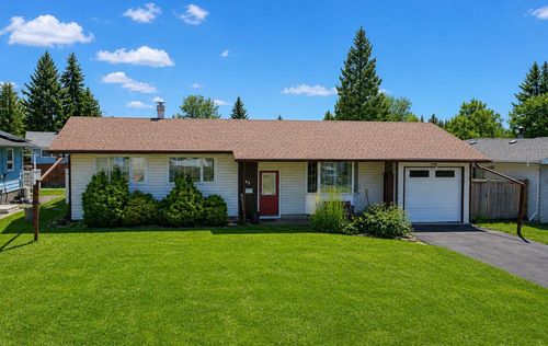 13 Scott St, Red Deer, AB, T4N0E3 | Card Image