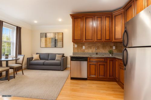 apt-3-70 South St, Jersey City, NJ, 07307-1937 | Card Image