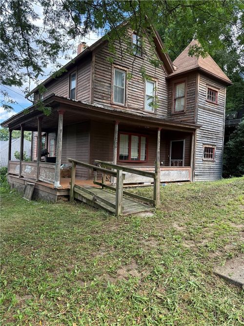 209 Orange St, Oil City, PA, 16301-2911 | Card Image