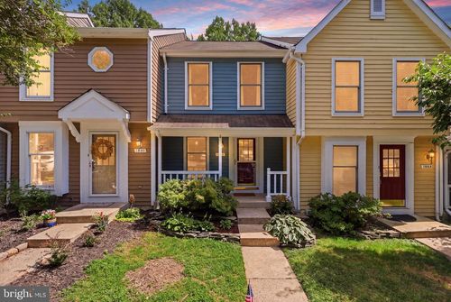 1582 Poplar Grove Dr, RESTON, VA, 20194-1733 | Card Image