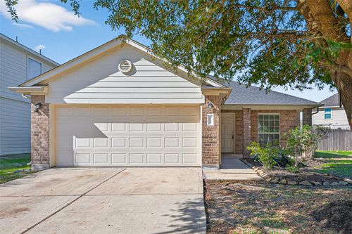 1511 Imperial Manor Ln, Houston, TX, 77073-6245 | Card Image