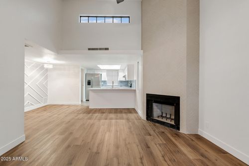 201-2020 W Union Hills Dr, Phoenix, AZ, 85027-5801 | Card Image