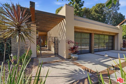 17424 Cumpston St, Encino, CA, 91316-2514 | Card Image