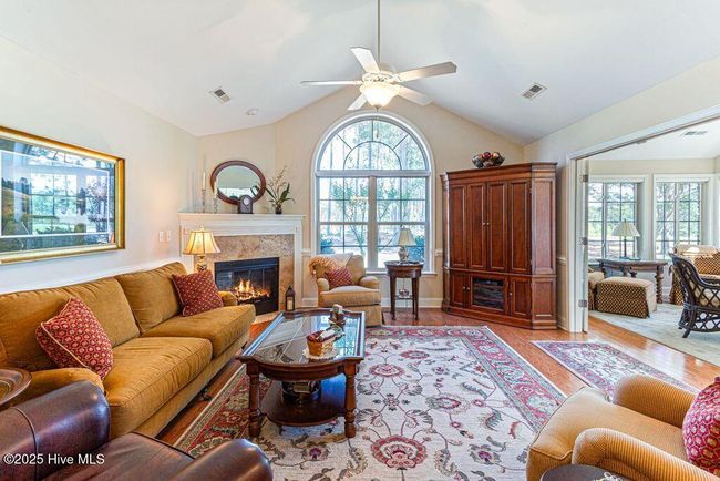 105 W Chelsea Ct, Condo with 2 bedrooms, 2 bathrooms and 2 parking in Southern Pines NC | Image 6