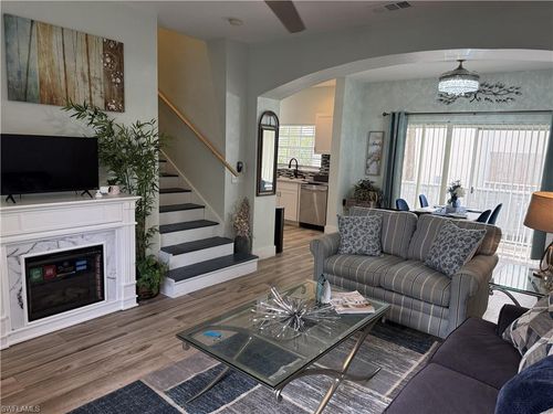 102-3304 Lisa Ln, NAPLES, FL, 34109-3899 | Card Image