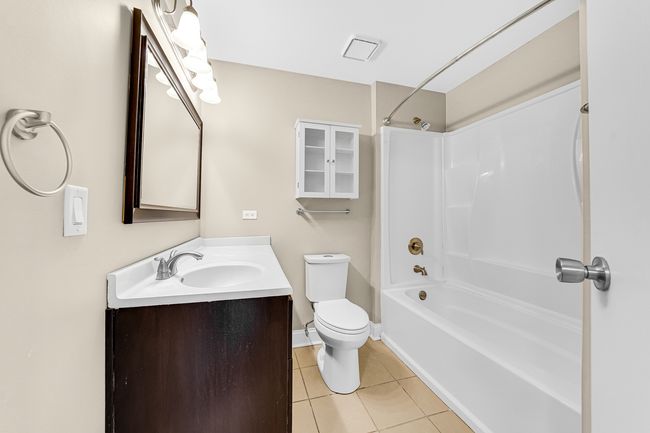 APT-1A - 752 Rodenburg Rd, Condo with 2 bedrooms, 2 bathrooms and 2 parking in Roselle IL | Image 19