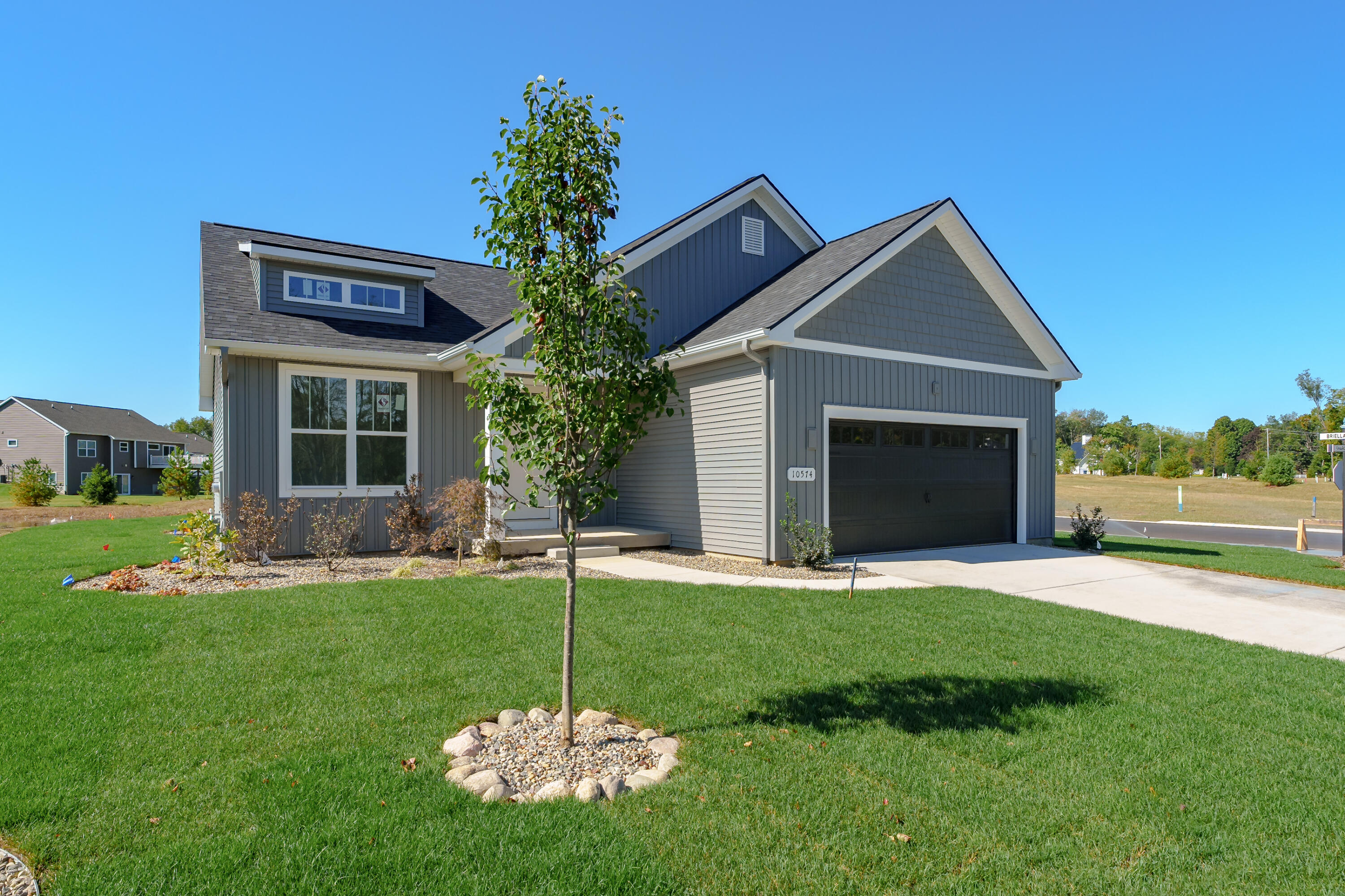 Sharon Lee Ln, Portage, MI 49024