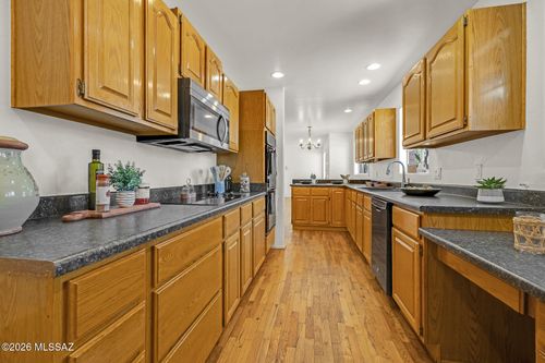 2758 N Warren Avenue, Tucson, AZ, 85719 | Card Image