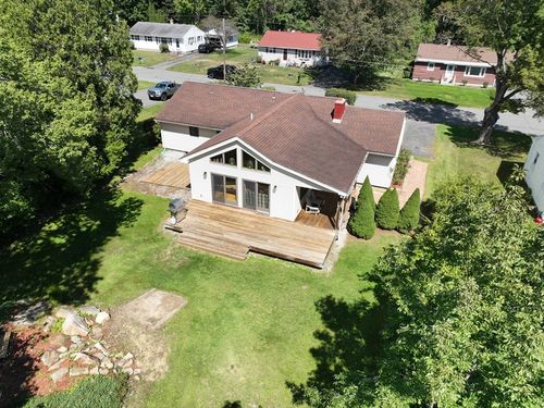 35 Sunnyside Dr, Dalton, MA, 01226-1043 | Card Image
