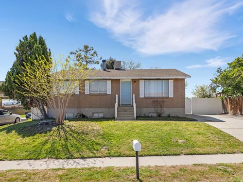 5089 W Highwood Dr, Kearns, UT, 84118-6602 | Card Image