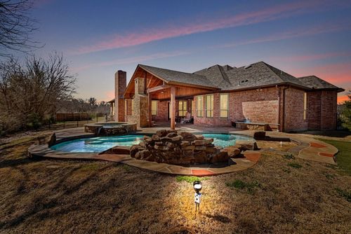 2885 Forest Hill Dr, Cross Roads, TX, 76227-7105 | Card Image