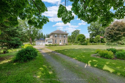 205 Lake St, Lyn, ON, K0E1M0 | Card Image