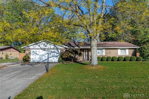 111 Fay Dr, Enon, OH, 45323-1055 | Card Image