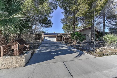 728 Trisha Ct, Ridgecrest, CA, 93555-3442 | Card Image