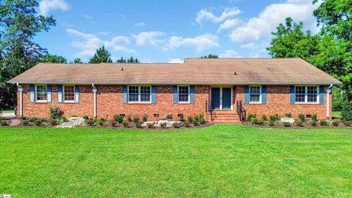 3 Coleman Park Cir, Travelers Rest, SC, 29690-1676 | Card Image