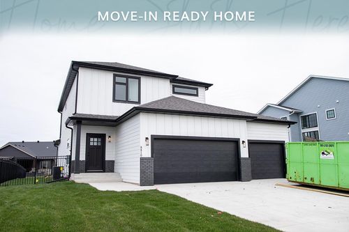 8810 Meadowlark Pkwy, Horace, ND, 58047-3703 | Card Image