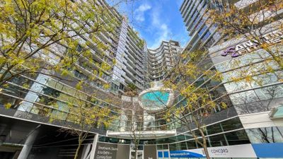 1502 - 68 Smithe St, Condo with 1 bedrooms, 1 bathrooms and null parking in Vancouver BC | Image 1