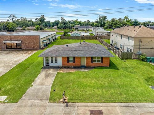 419 Cypress St, Sulphur, LA, 70663-4913 | Card Image