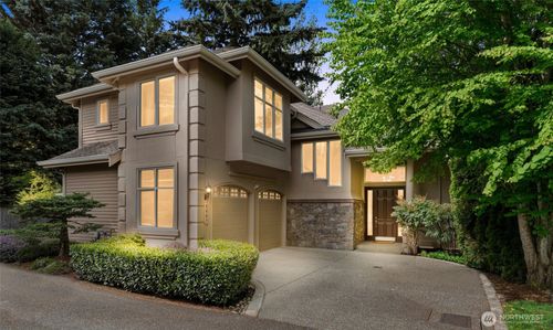 8407 Se 69th Pl, Mercer Island, WA, 98040-5775 | Card Image