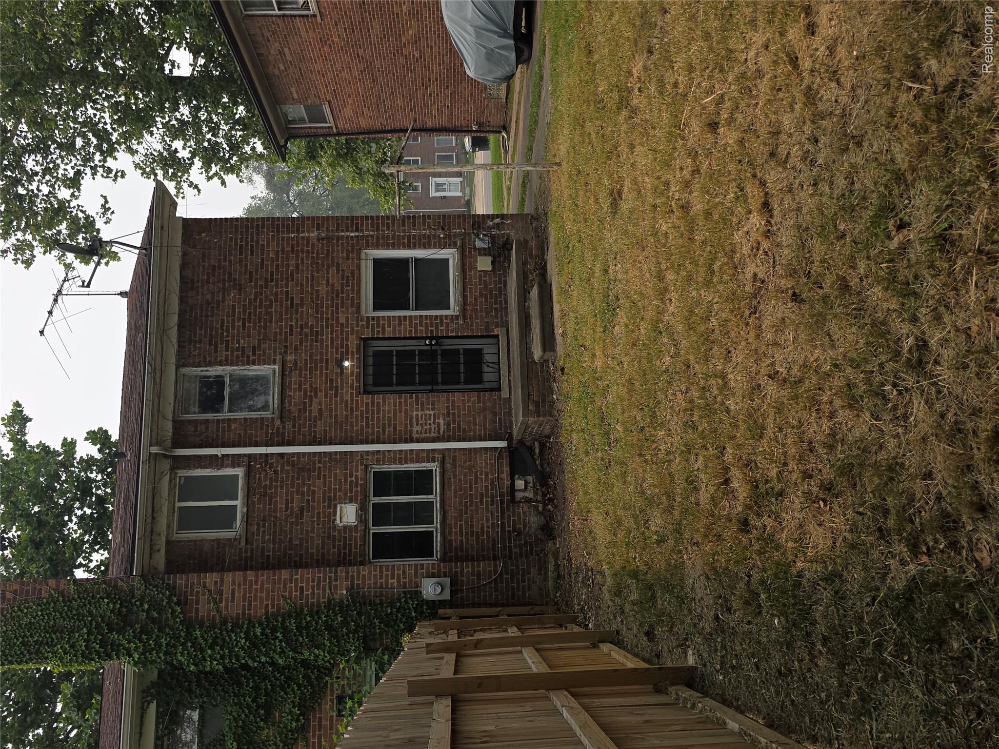 Residential in Detroit 2