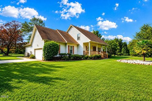 30 Ormsby Ct, Spring Lake, NC, 28390-7948 | Card Image