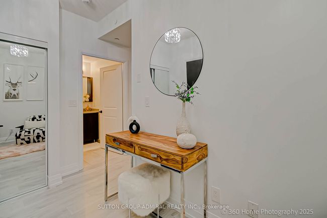 2210 - 3700 Highway 7, Condo with 2 bedrooms, 1 bathrooms and 1 parking in Vaughan ON | Image 13