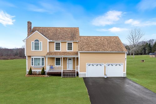 2 Lexington Trl, Salem, CT, 06420-3637 | Card Image