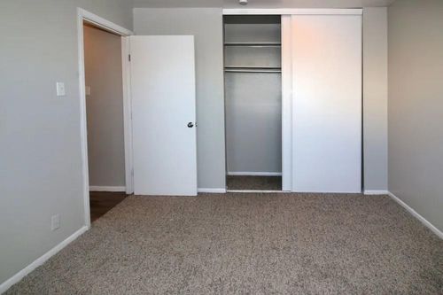 0901-8000 Midcrown Drive, San Antonio, TX, 78218 | Card Image