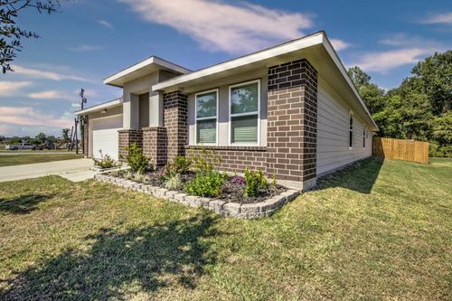 380 Silver Bridge Ct, Bridge City, TX, 77611-1300 | Card Image