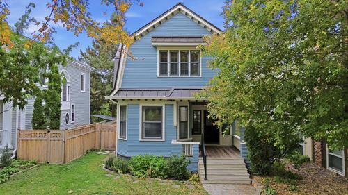 2220 Pleasant Ave, Minneapolis, MN, 55404-3233 | Card Image