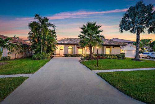 9231 Cypress Hollow Dr, Palm Beach Gardens, FL, 33418-4537 | Card Image