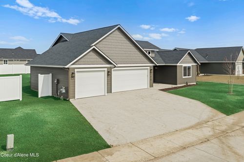 11699 N Simmons Ln, Rathdrum, ID, 83858-7550 | Card Image